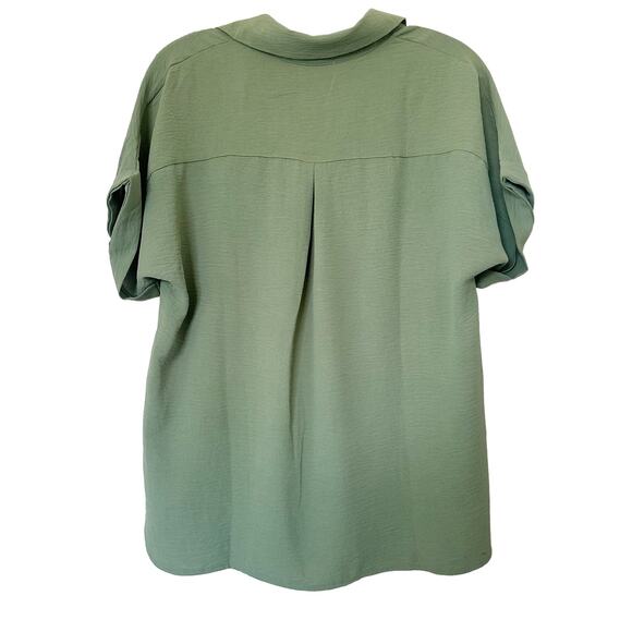 NWT C+D+M Short Sleeve Button Front Top Green Size Large - Picture 2 of 8